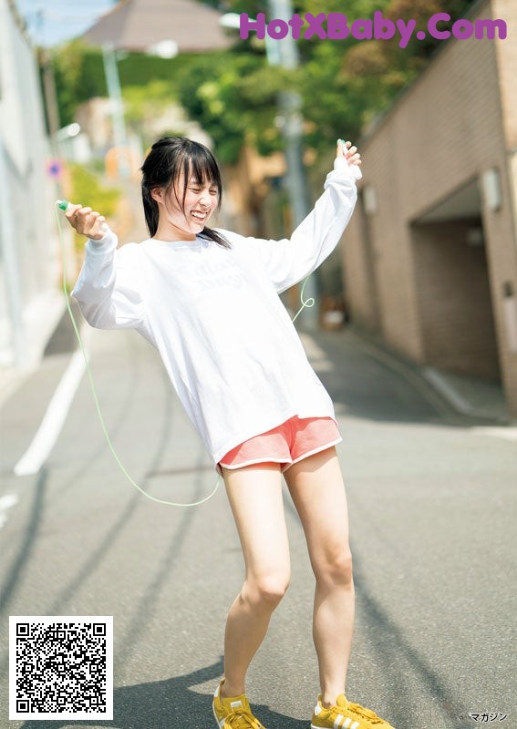 View - Haruka Kaki 賀喜遥香, Young Magazine 2019 No.41 (ヤングマガジン 2019年41号) - 